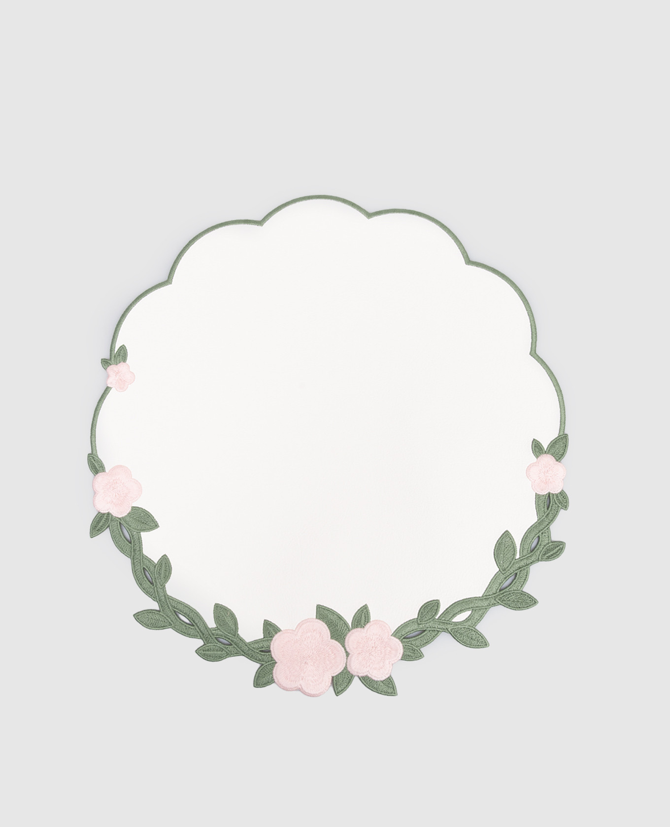 Белый столовый коврик Meadow с вышивкой, Салфетки
Белый столовый коврик Meadow с вышивкой, Салфетки