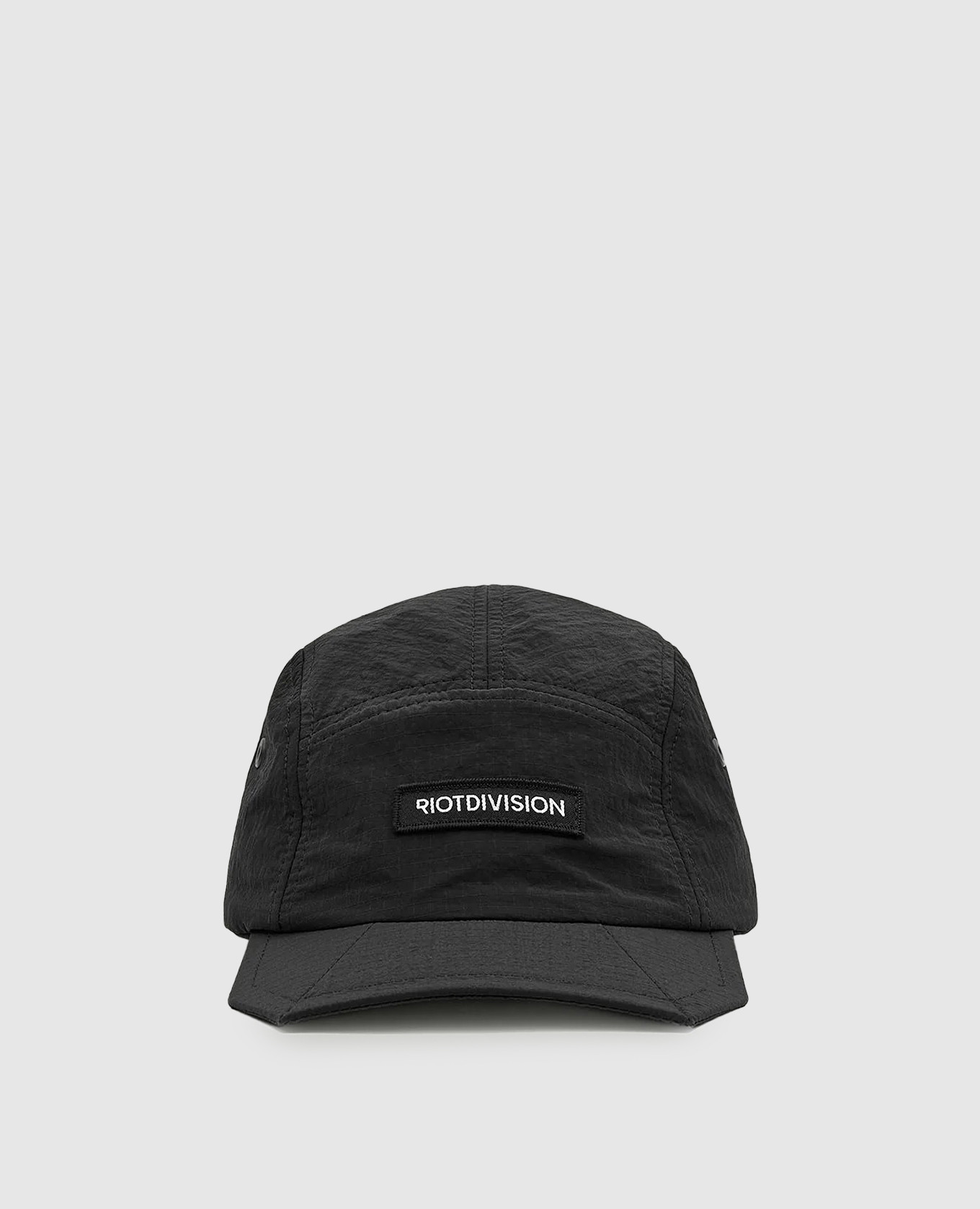 Черная кепка с нашивкой логотипа, Черный, Кепки
Черная кепка с нашивкой логотипа, Черный, Кепки