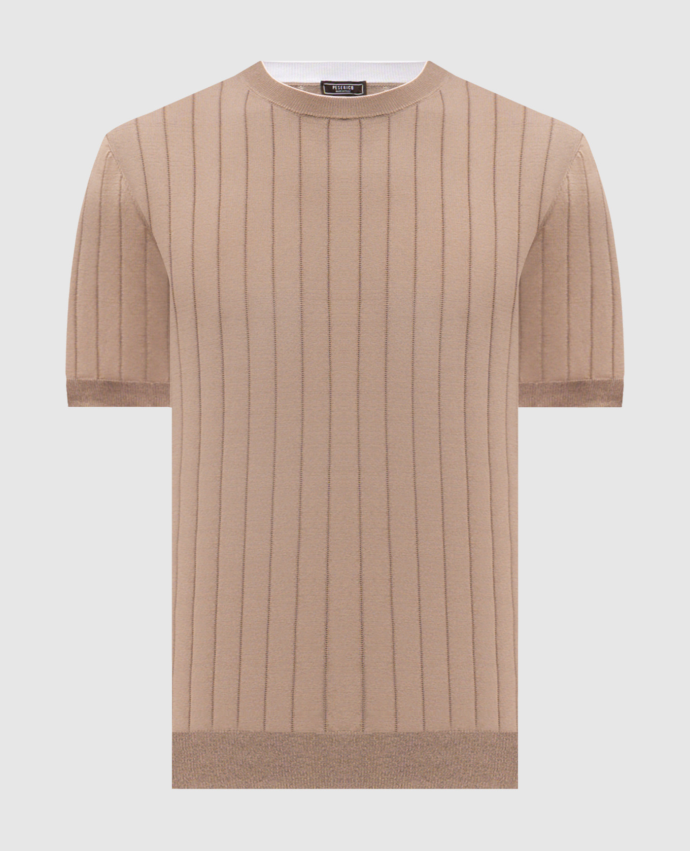 Коричневая футболка