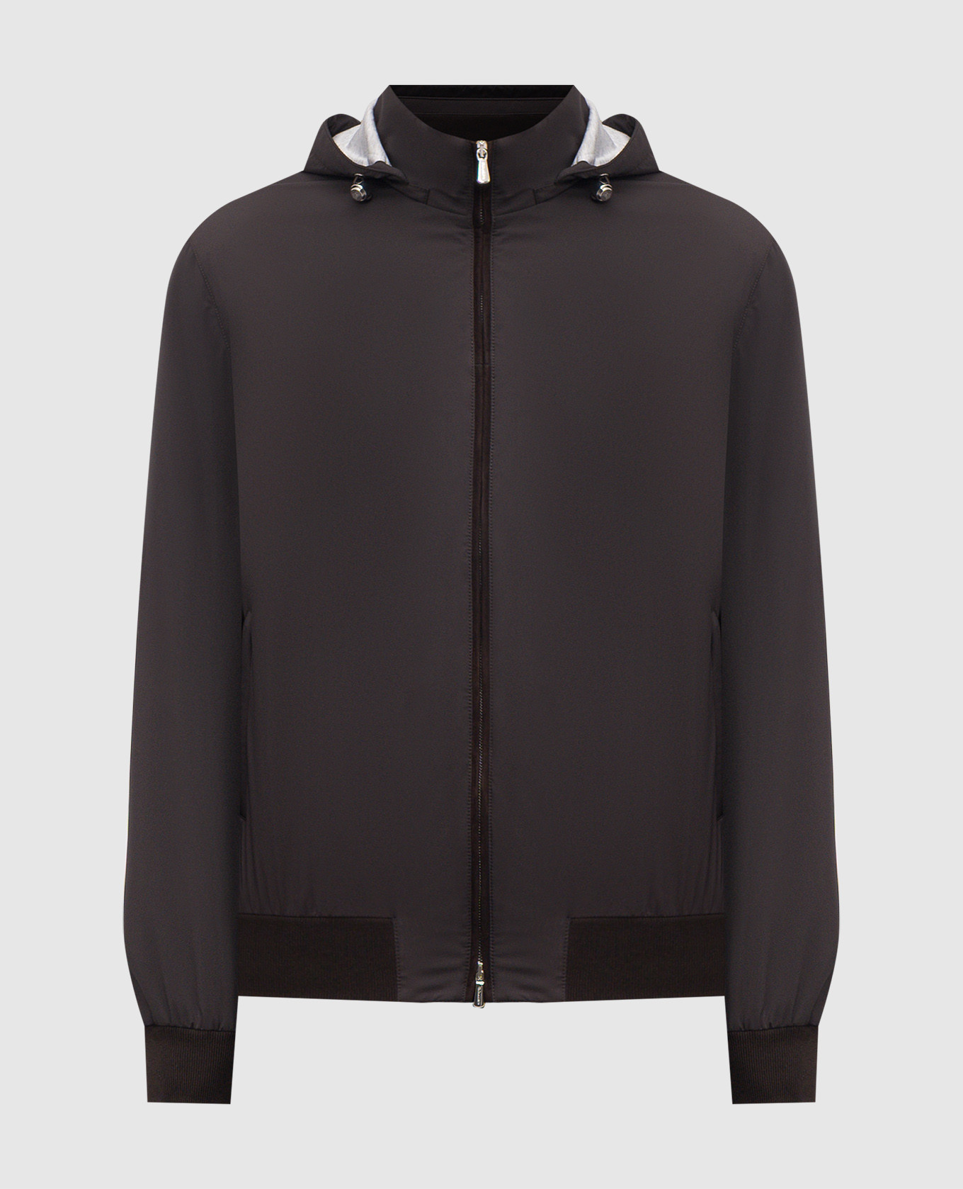 Коричневая куртка с капюшоном