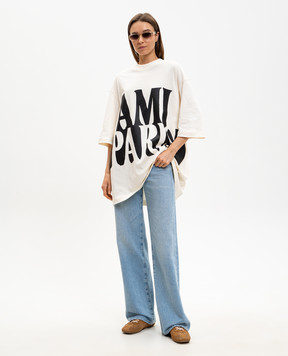 Ami Paris Футболка кольору айворі прамого крою з контрастним логотипом UTS381726