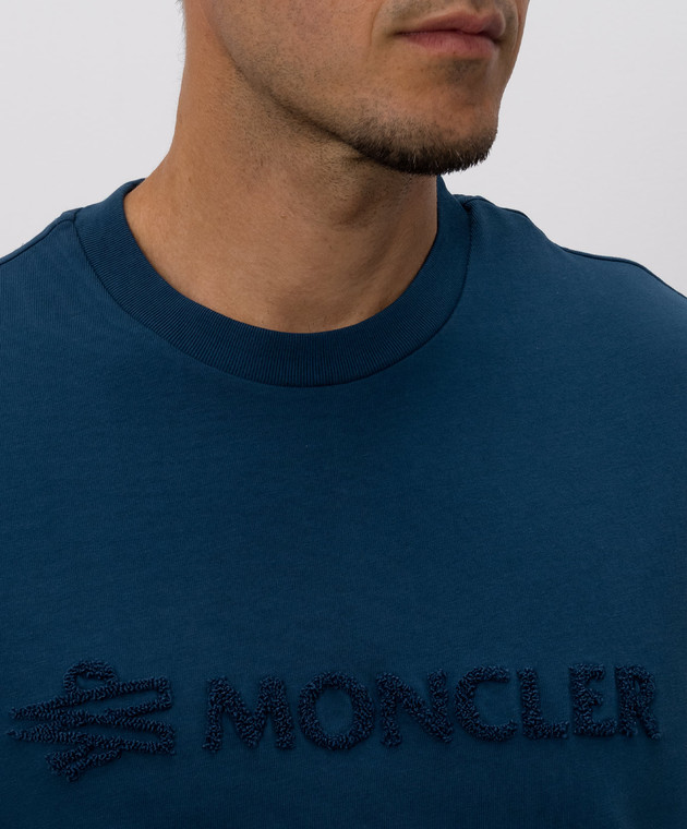 Moncler Синя футболка з фактурним логотипом L20918C0001189AUG зображення 5
