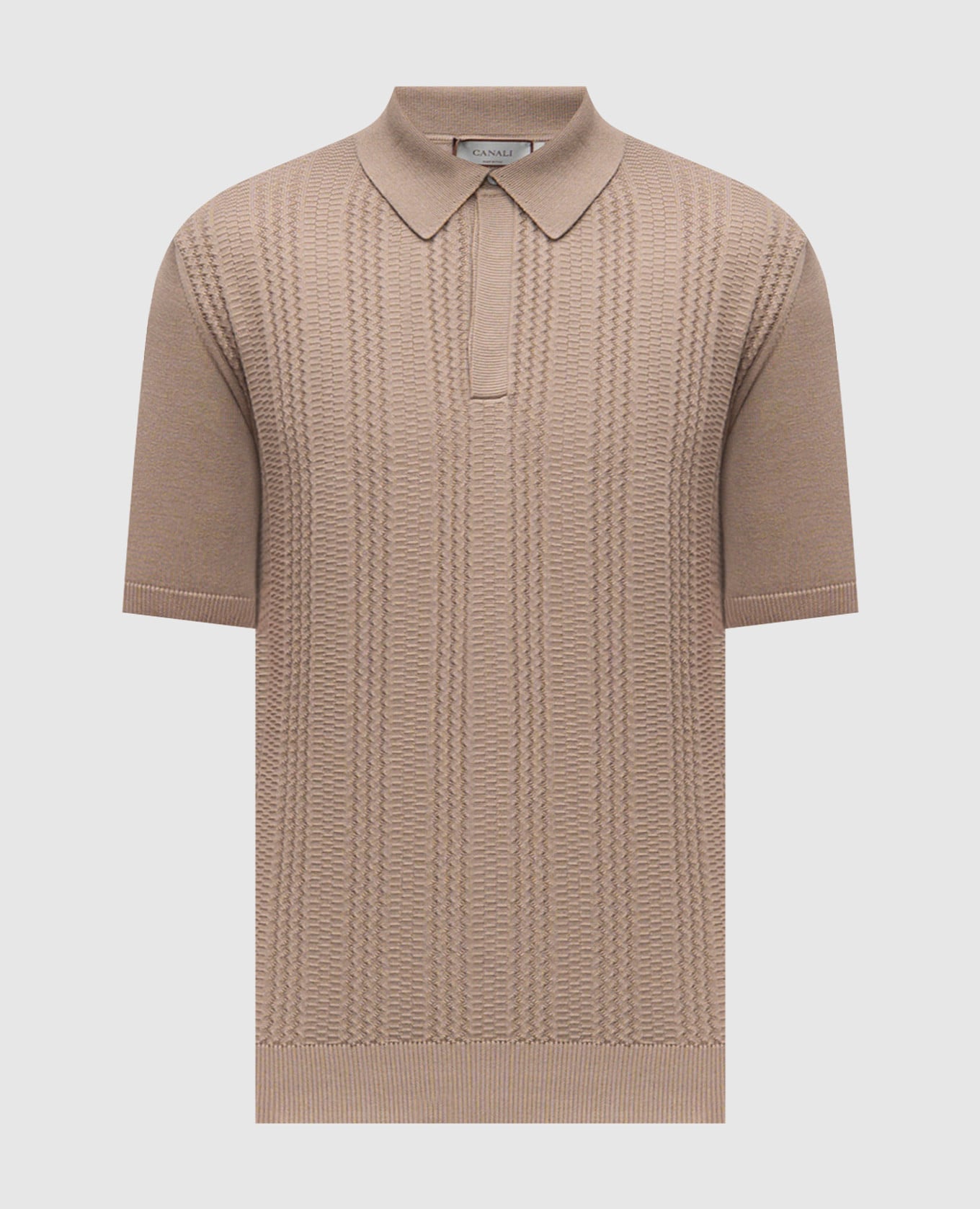 Бежевое поло в узор