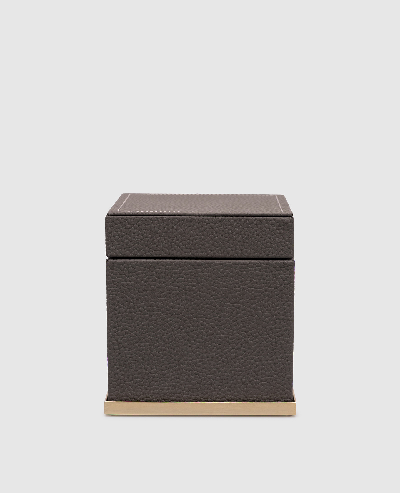 

Коричневая кожаная коробка для мелочей Milano, Коричневый, Декор