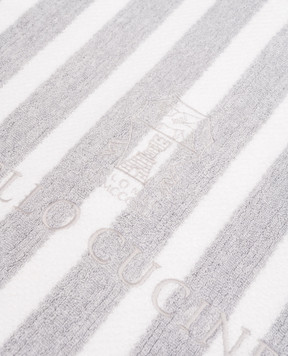 Brunello Cucinelli Серое пляжное махровое полотенце в полоску MLSPUBS02