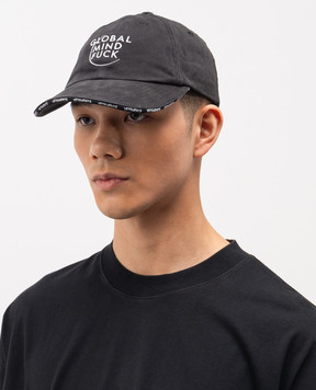 Vetements Чорна кепка з контрастною вишивкою логотипа UE76CA332B