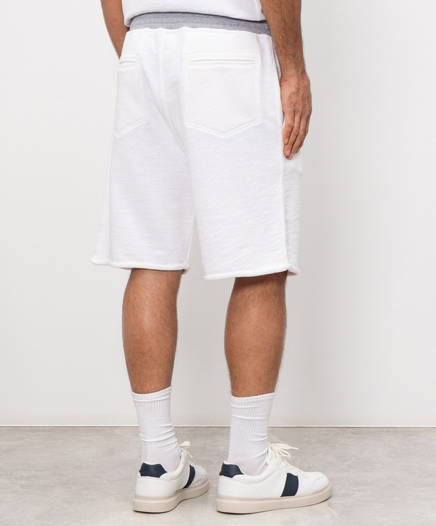 Brunello Cucinelli Белые шорты с принтом монограммы MR8313375G изображение 4