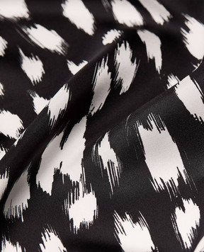 Givenchy Чорна хустка із шовку в анімалістичний принт 710010146001