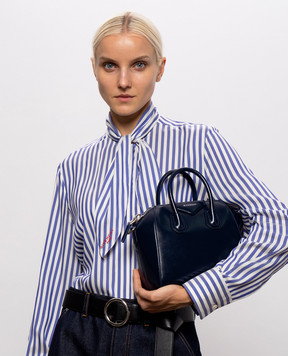 Givenchy Синяя кожаная сумка Antigona BB5148B00D