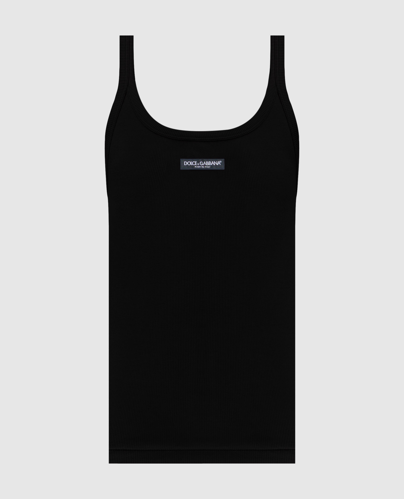 Черная майка в рубчик