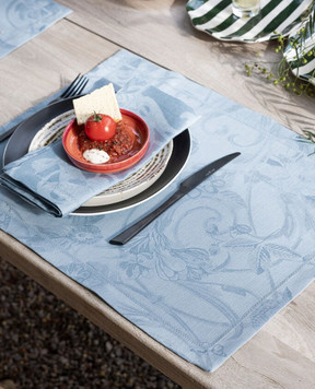 Le Jacquard Fraincais Блакитний столовий килимок Tivoli з льону 31306
