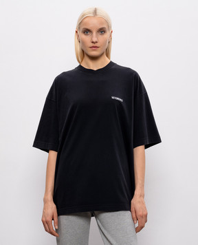 Vetements Черная футболка с вышивкой логотипа ME76TR138BWw