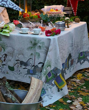 TESSITURA TOSCANA TELERIE Серая скатерть Barnum из льна NT170098080037