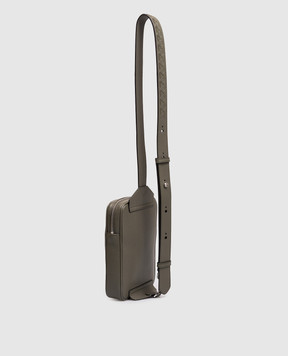 Serapian Кожаная сумка слинг цвета хаки с логотипом SRCMOMML738715A042