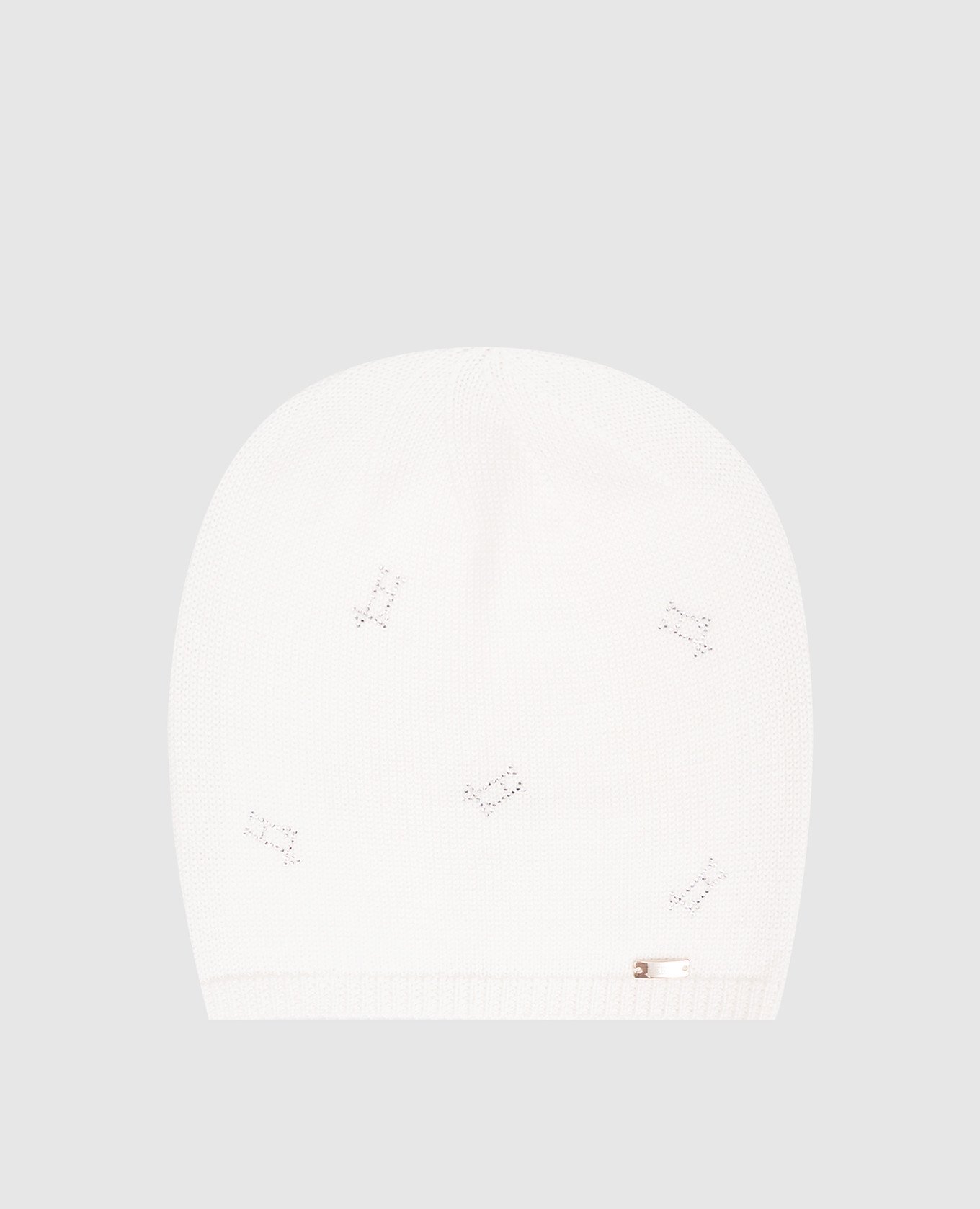 Белая шапка из шерсти с логотипом