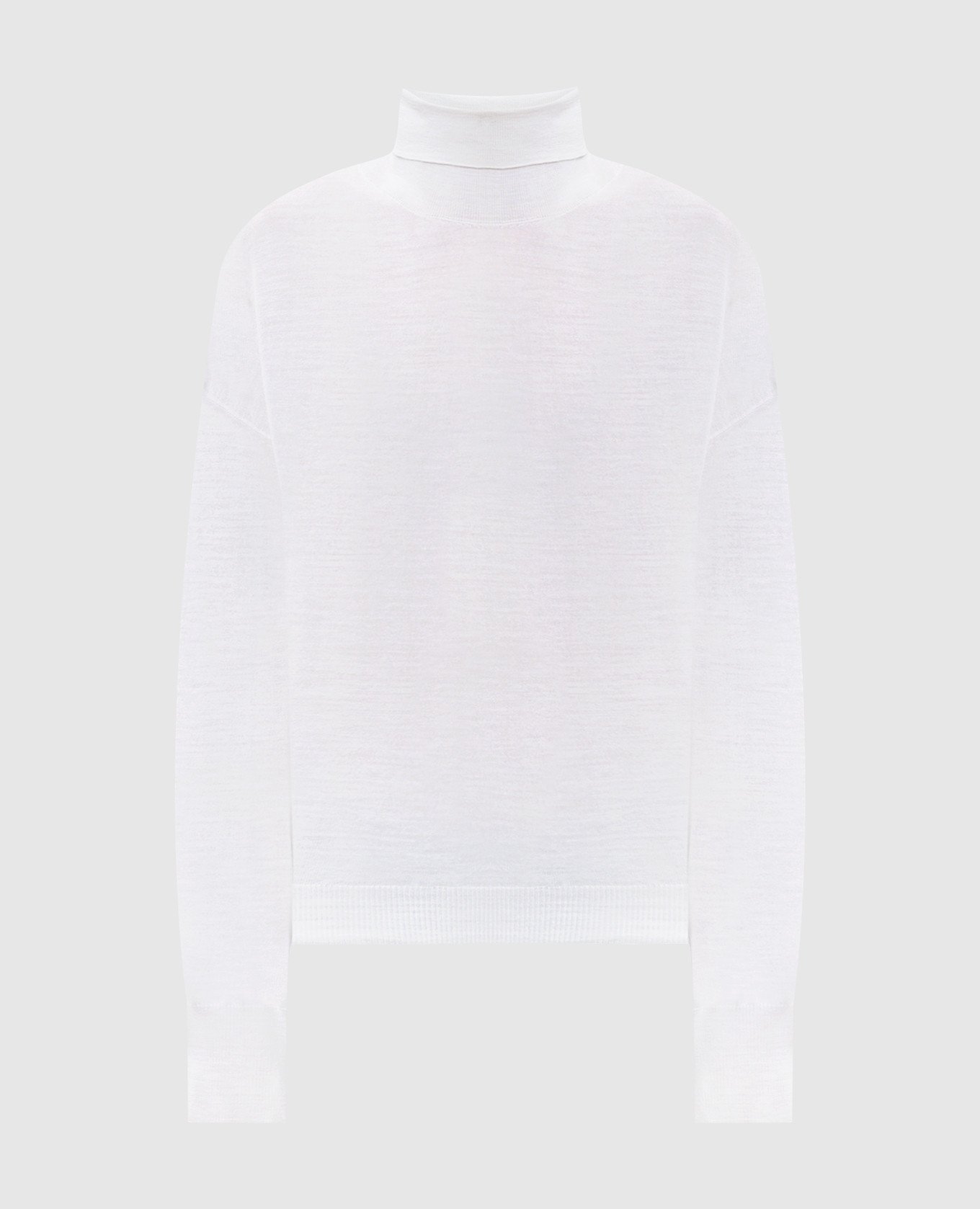 Белый гольф из шерсти