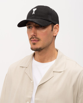 Ami Paris Черная кепка с нашивкой эмблемы UCP277AW0028