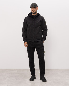Stone Island Чорна куртка з капюшоном з патчем логотипа L2S15Q100004S0B22
