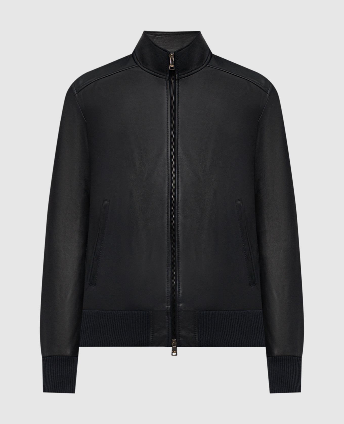 Черная кожаная куртка