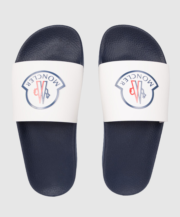 Moncler ENFANT Детские белые шлепанцы с фактурным логотипом L19544C00010M4225 изображение 4