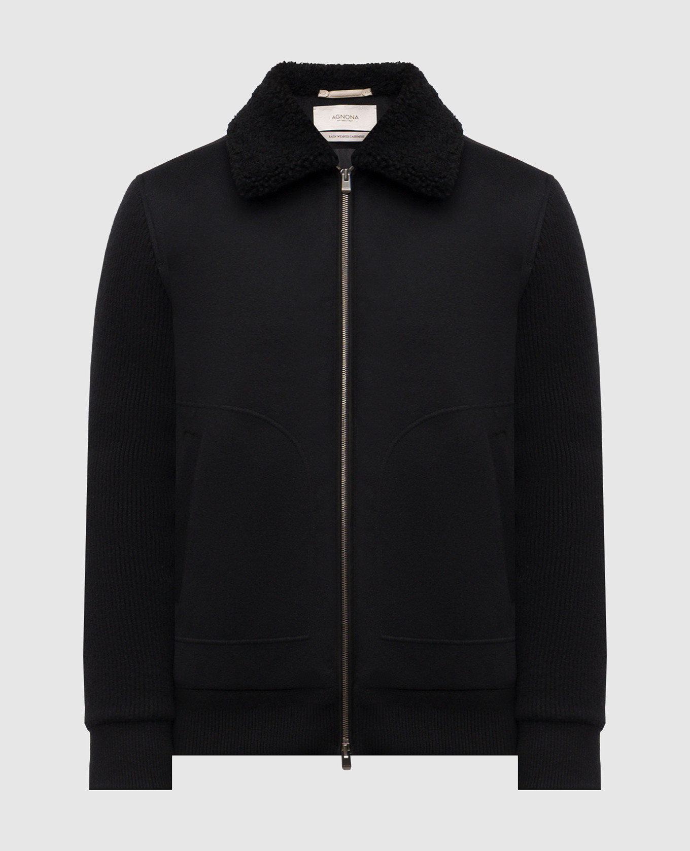 Черная куртка из кашемира с мехом