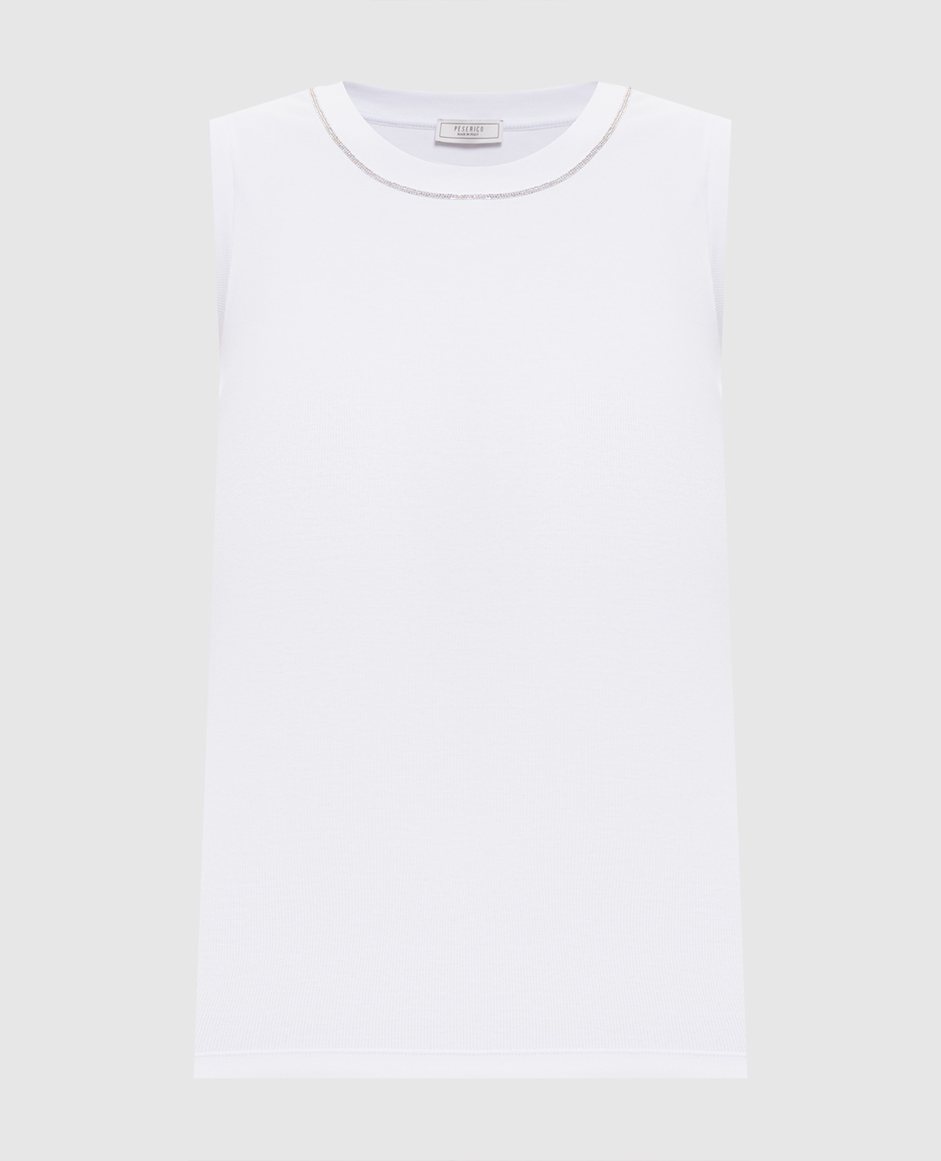 Белый топ в рубчик с цепочкой