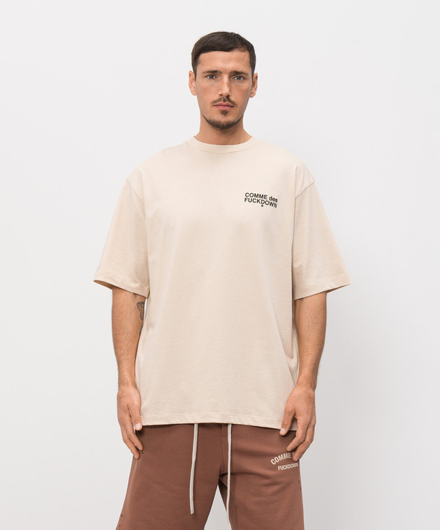 Comme des Fuckdown Бежевая футболка с брендовым принтом FMS6CFABM01938 изображение 3