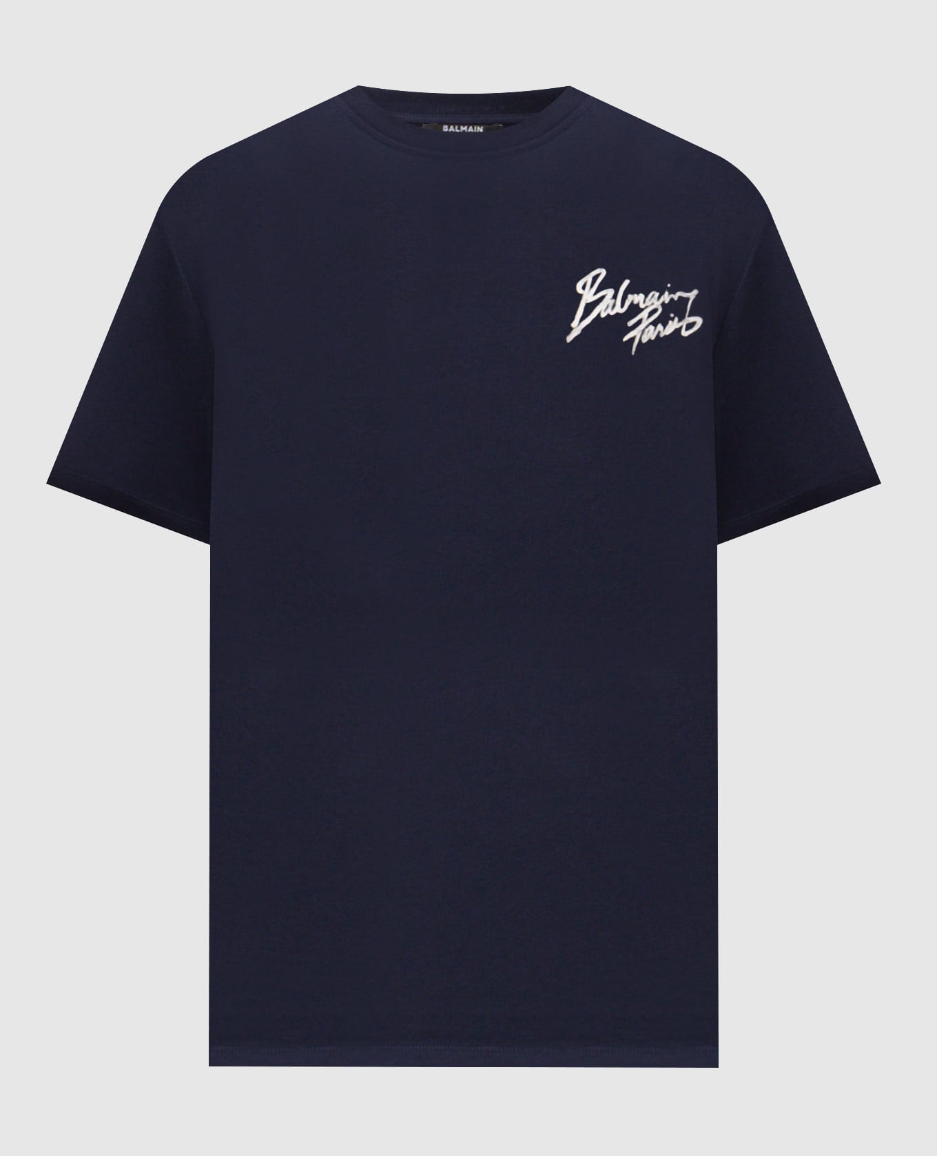 Синяя футболка с логотипом