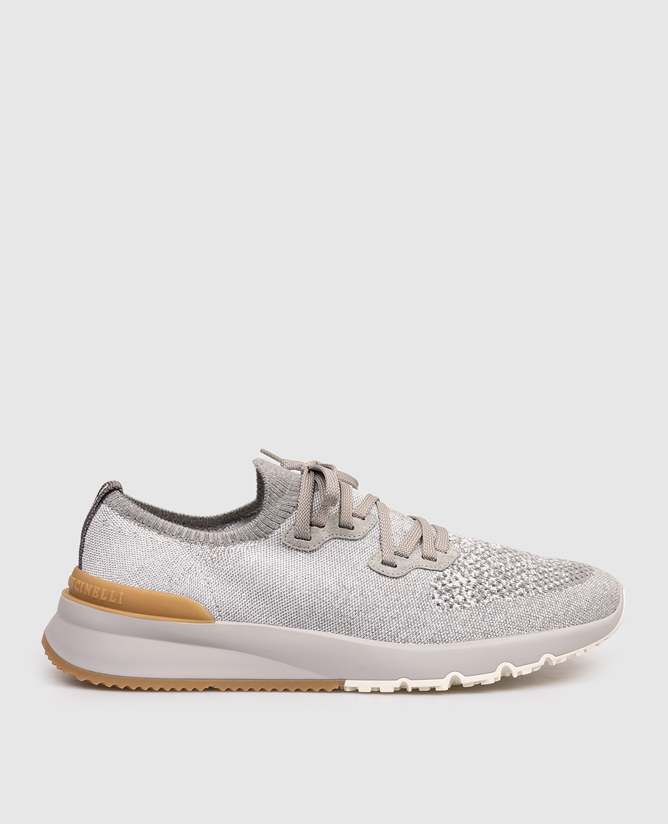 Кроссовки серого цвета