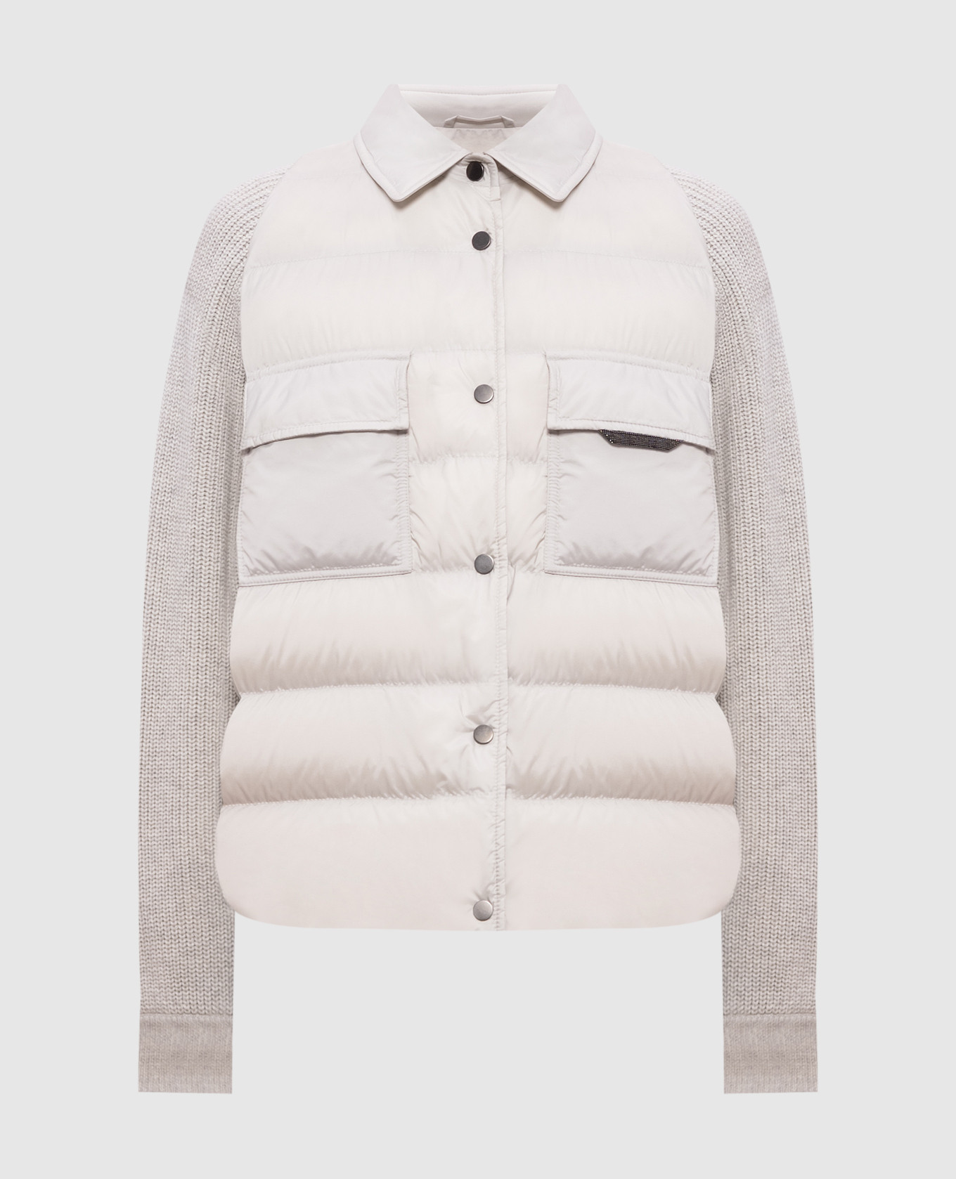 Серая пуховая куртка с цепочкой мониль