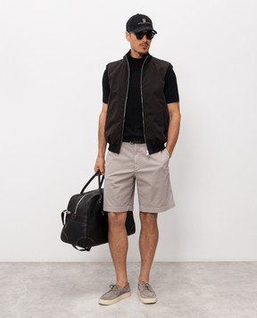 Brunello Cucinelli Чорна футболка з вишивкою емблеми M29800104