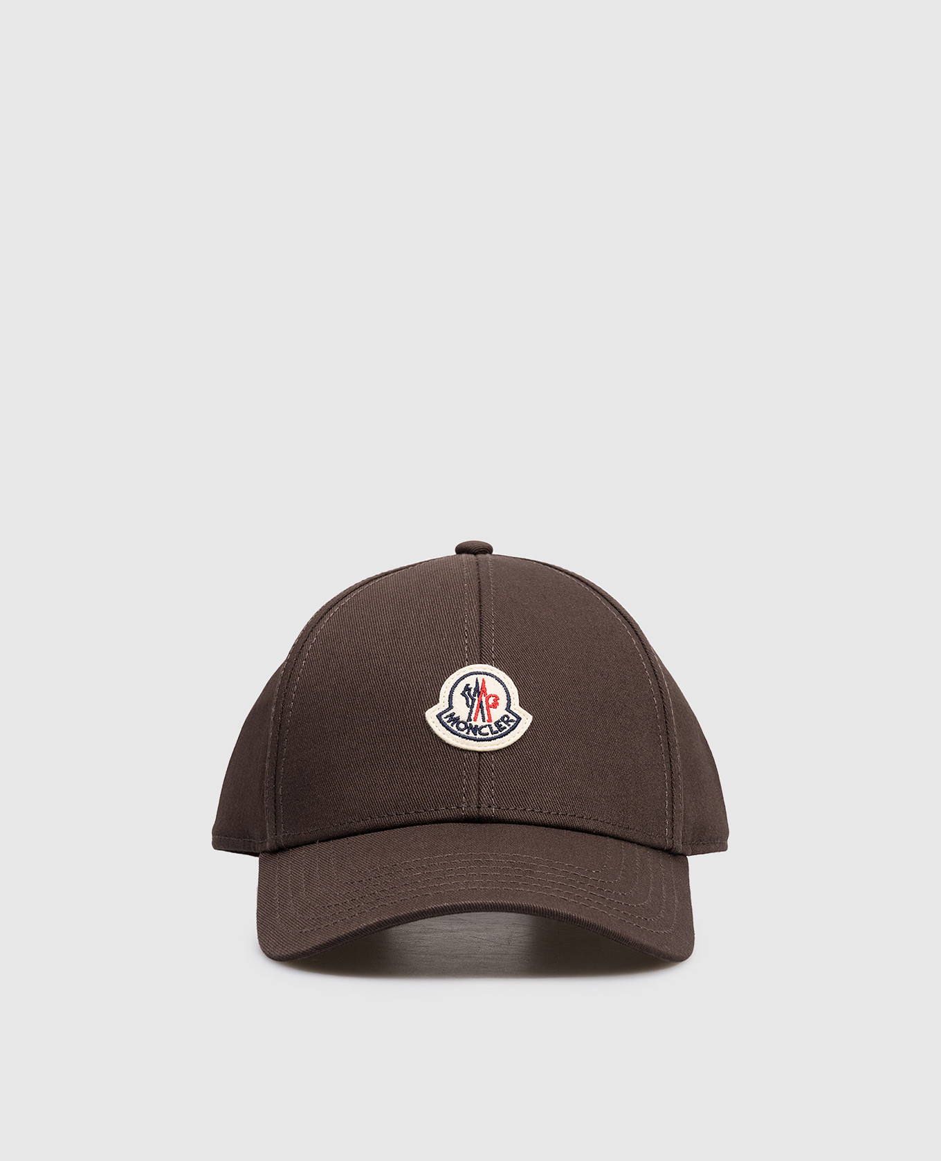 Коричневый кепка с нашивкой логотипа