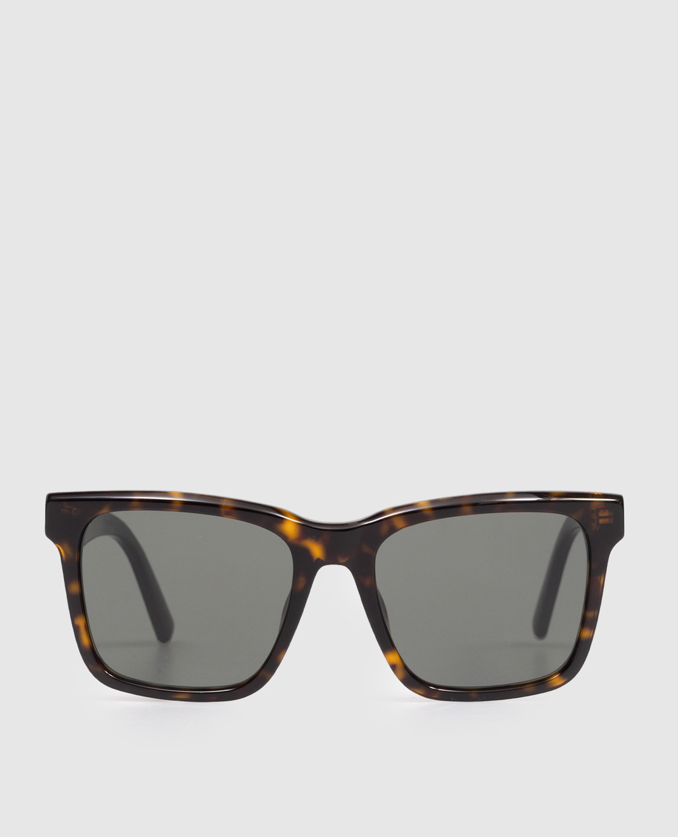 Коричневые солнцезащитные очки