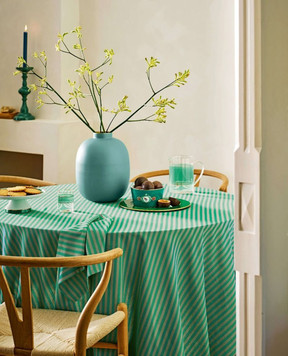 New Edition Зелена скатертина Stripes з логотипом 51035070