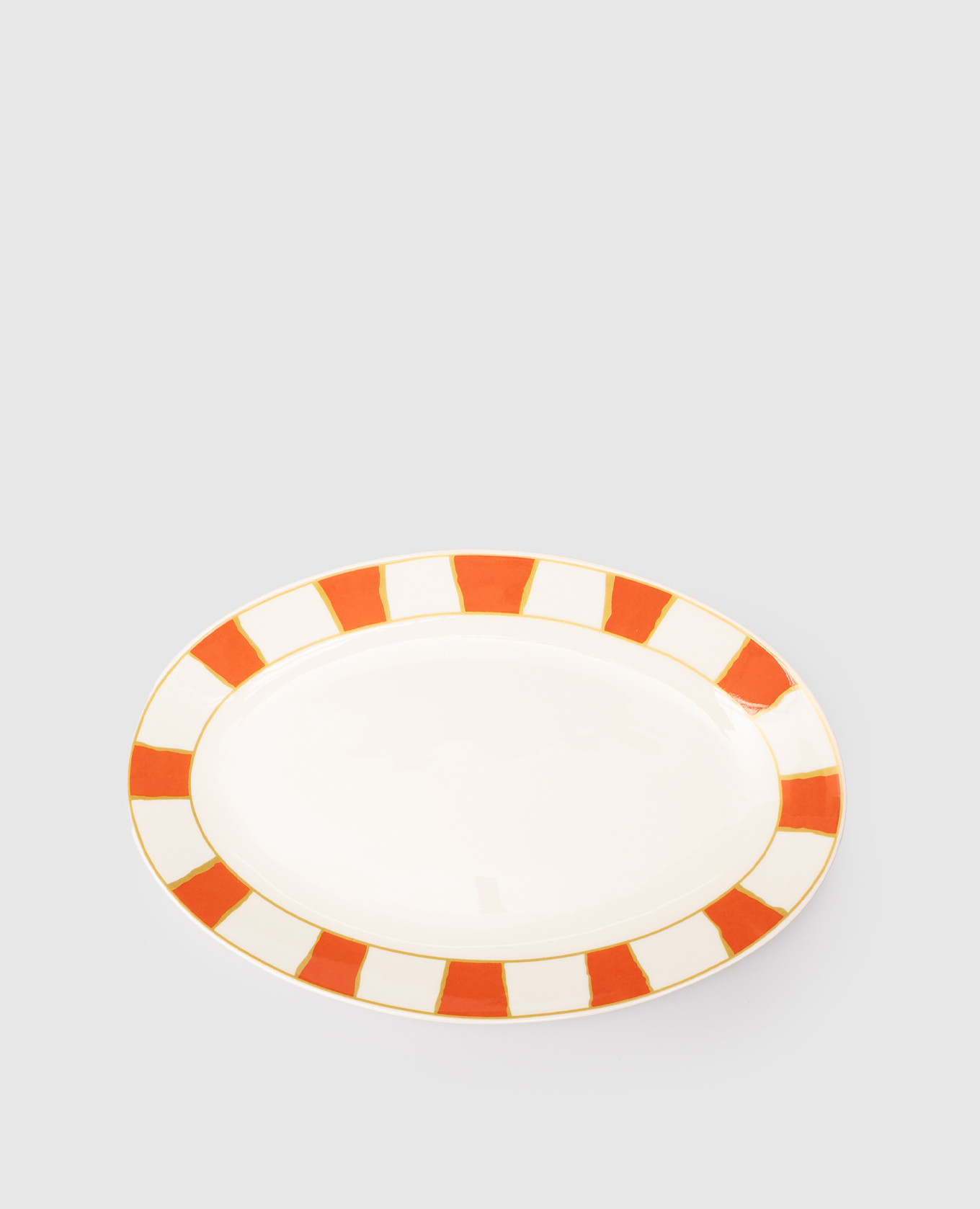 Белое фарфоровое овальное блюдо Striche Arancio e Oro