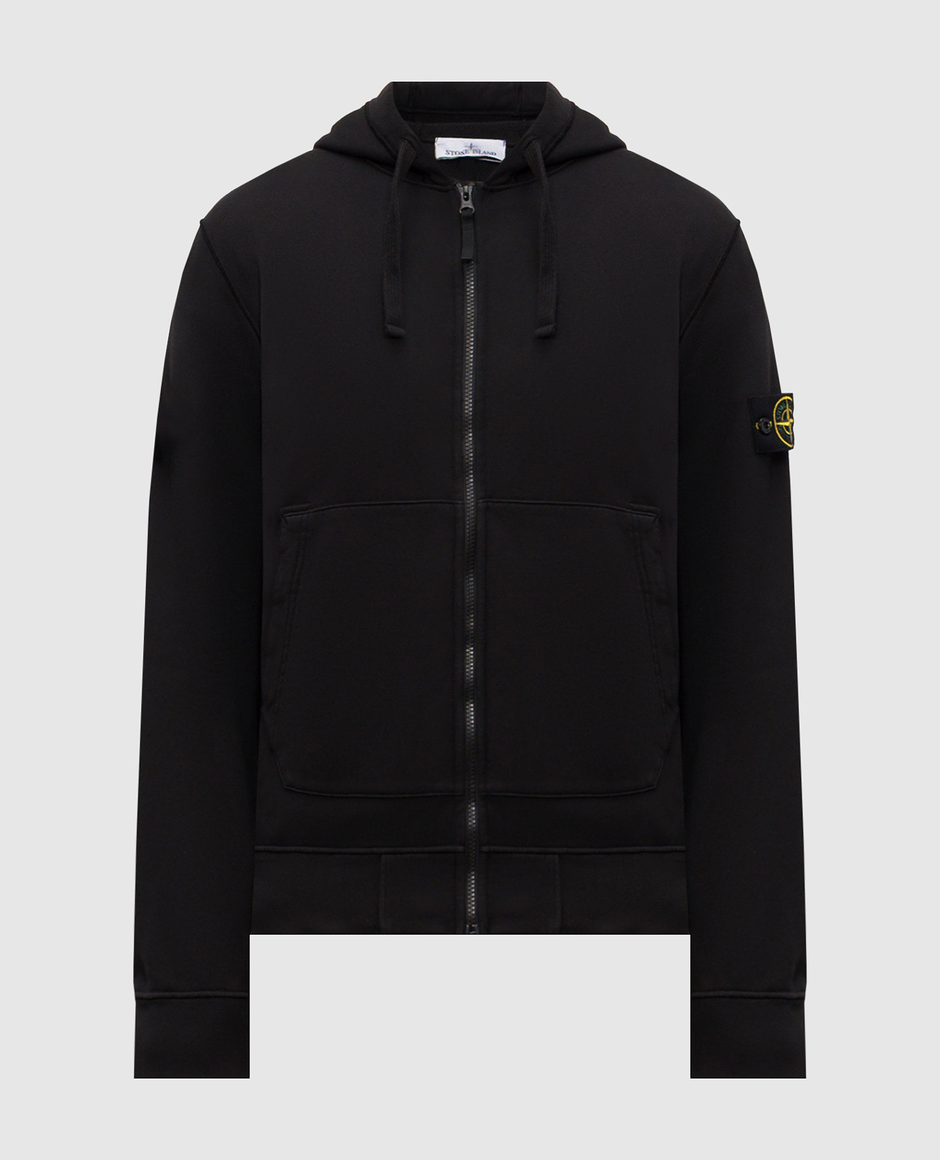 Черная спортивная куртка с логотипом патча