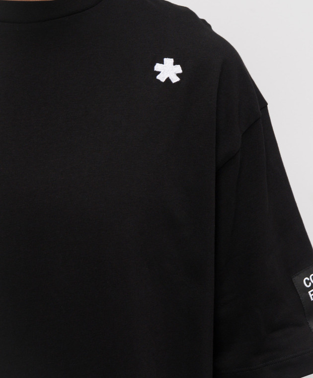 Comme des Fuckdown Чорна футболка з вишивкою емблеми FMS6CFABM01981 зображення 5