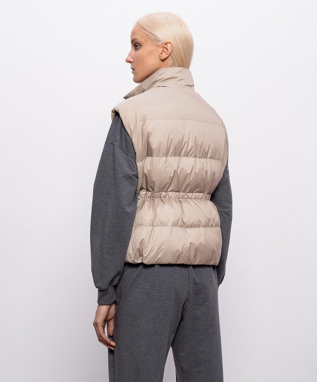 Brunello Cucinelli Бежевый пуховый жилет с цепочкой мониль MD5987612P изображение 4