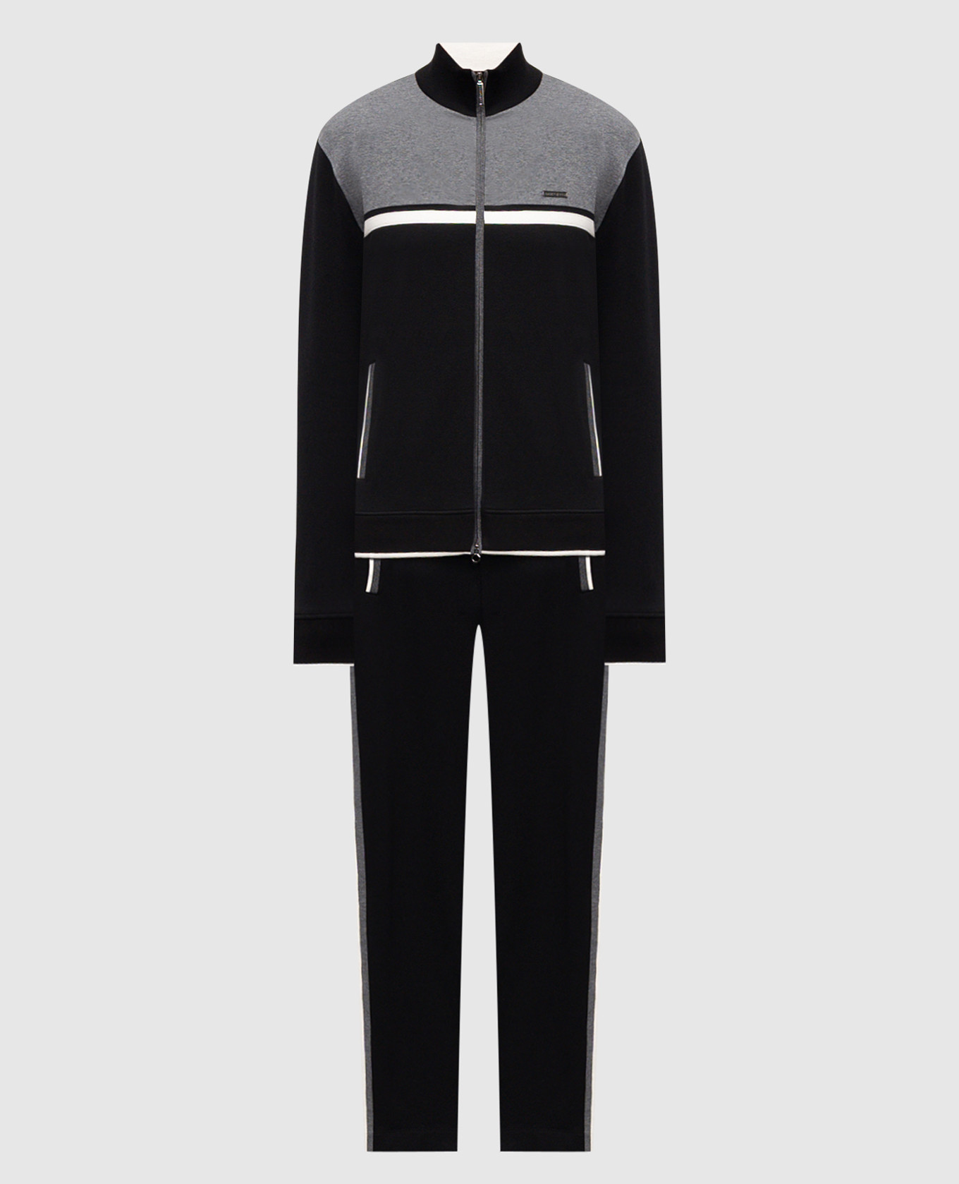 

Черный спортивный костюм с лампасами, Спортивные костюмы