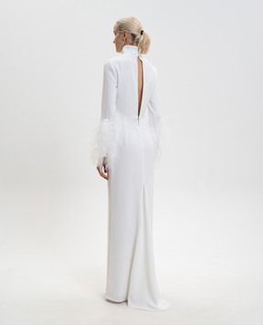 16Arlington Белое платье миди Arios с перьями страуса G113SS2602