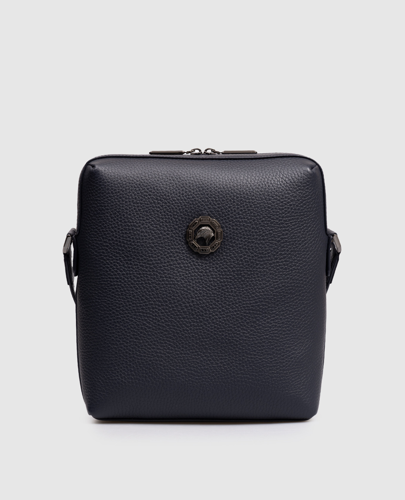 Синяя кожаная сумка с фактурной эмблемой
