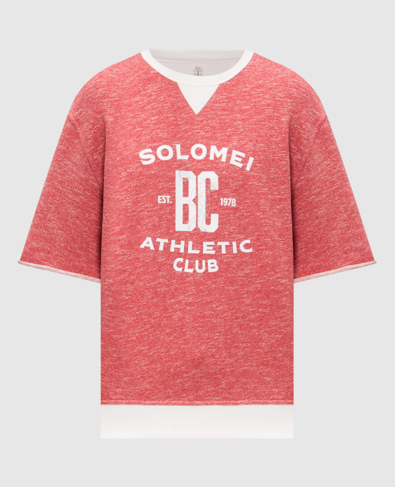 Красная футболка с брендовым принтом