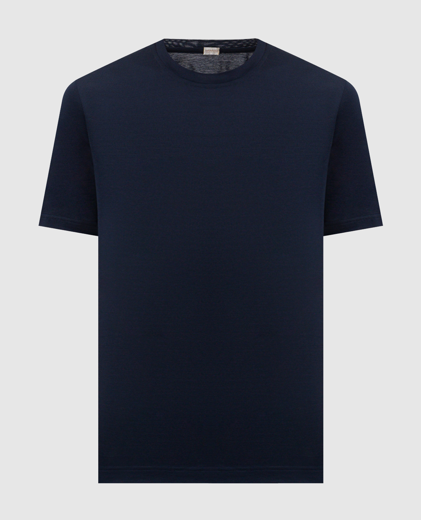 Голубая футболка с нашивкой логотипа