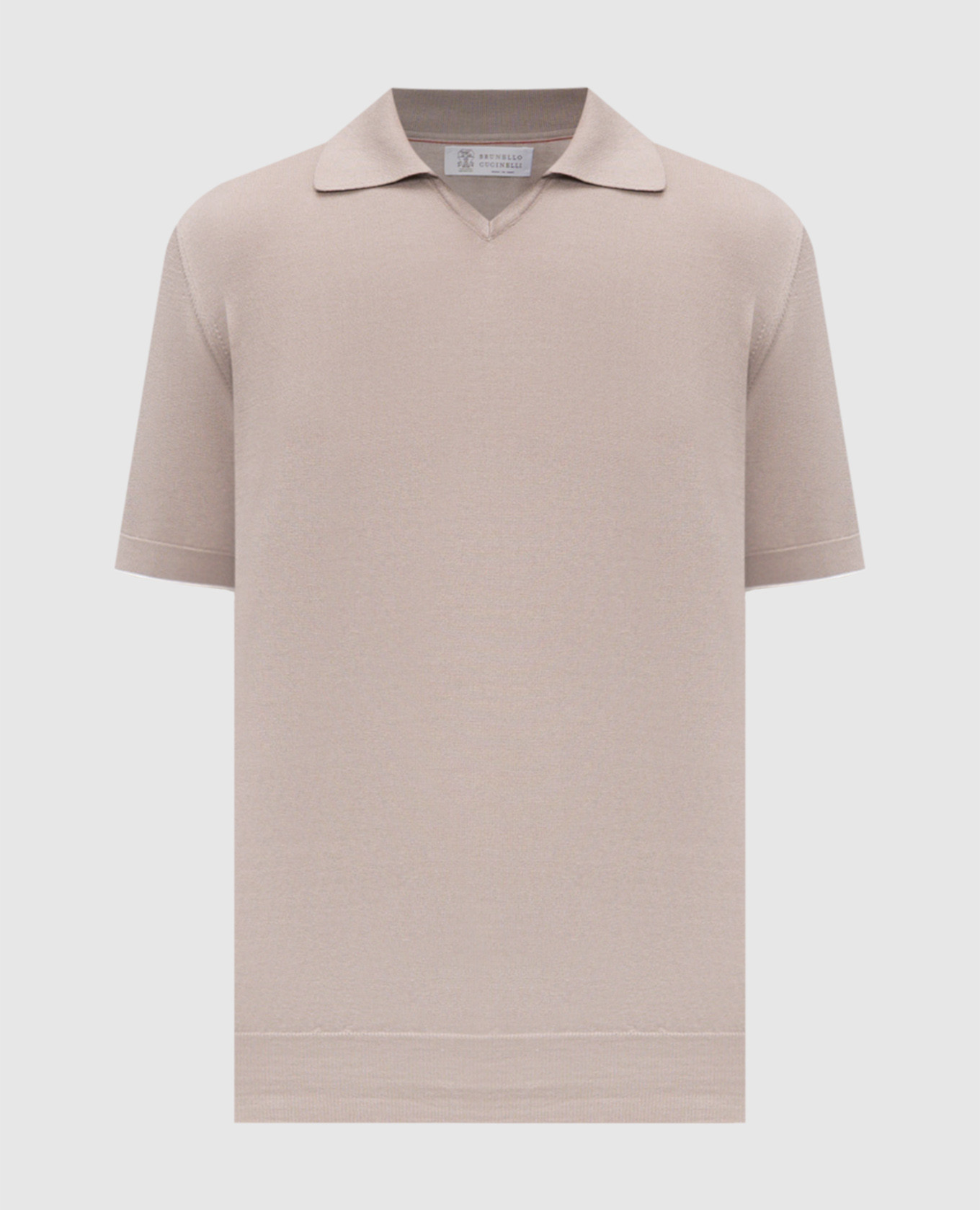 Бежевая футболка с воротником-поло