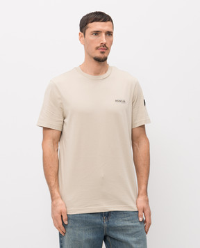 Moncler Бежевая футболка с фактурным логотипом L10918C0000789AYW