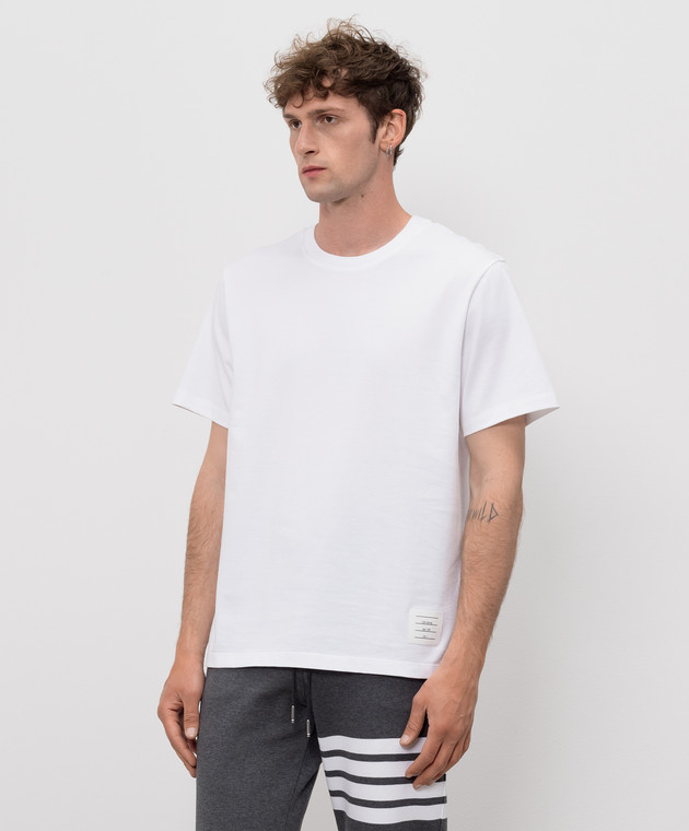 Thom Browne Белая футболка с нашивкой MJS067A00042 изображение 3
