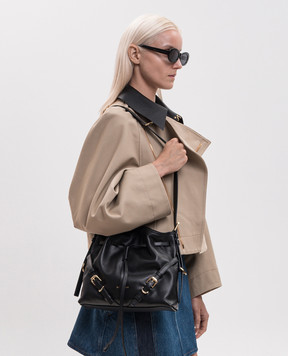 Givenchy Чорна шкіряна сумка-кісет Voyou BB518PB2AE