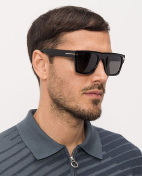Tom Ford Черные очки Cyrus с гравировкой логотипа FT1337F