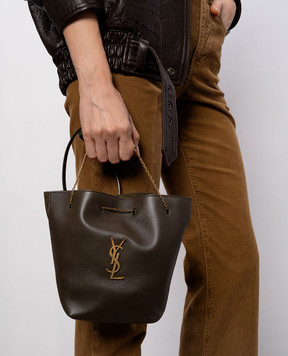 Saint Laurent Кожаная сумка POCHON цвета хаки 8010701EL0W