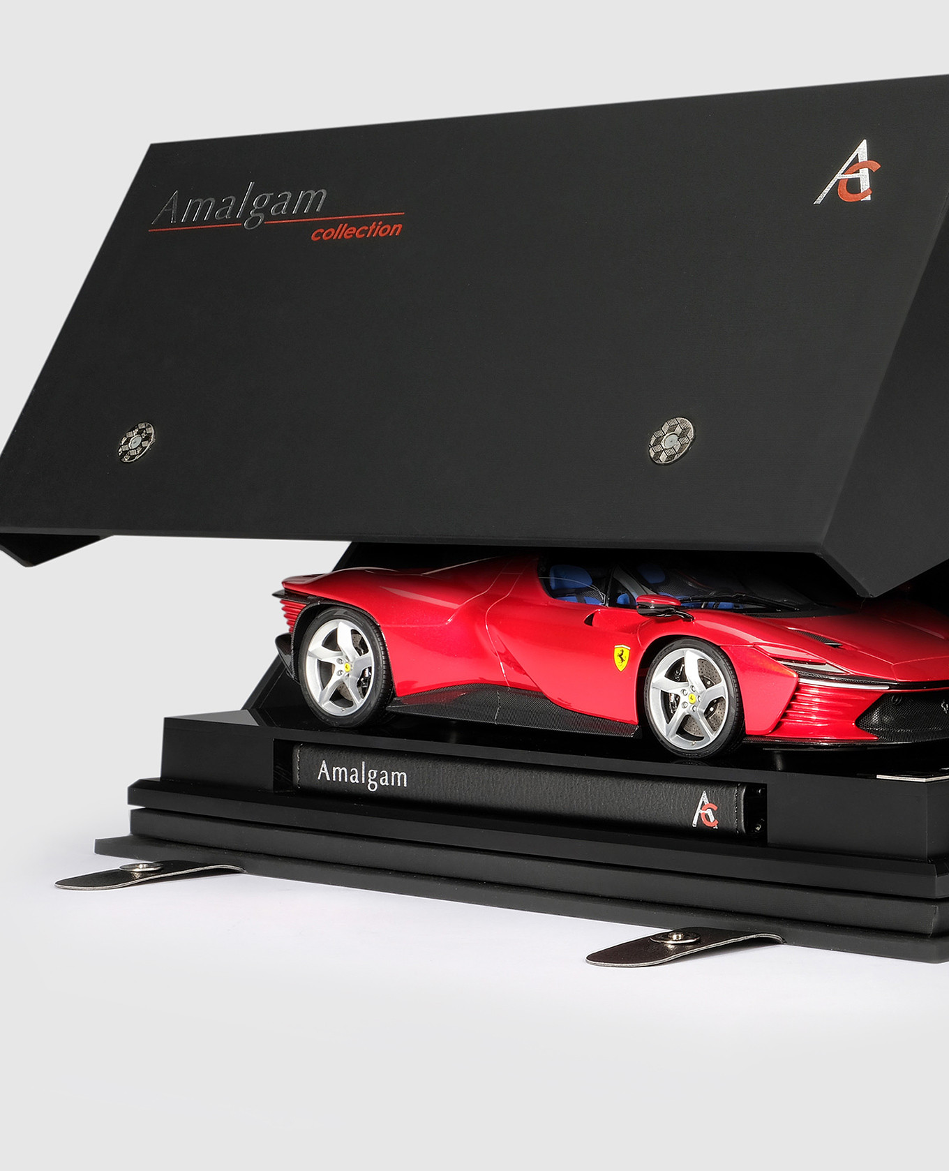 Amalgam Красный сувенир в форме автомобиля Ferrari Daytona SP3 M6276SC1 изображение 6